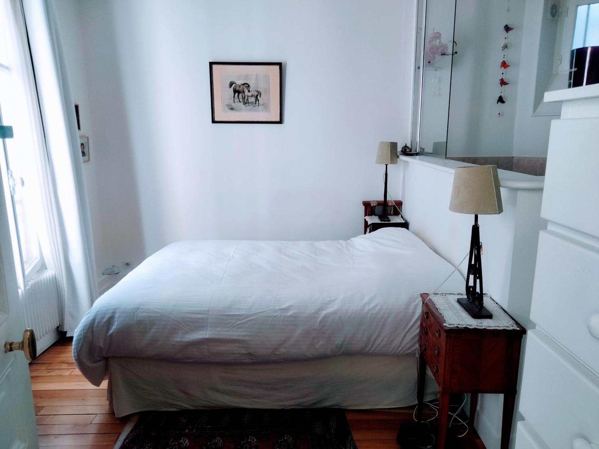 Appartement Batignolles Chic 75 M2 Parijs